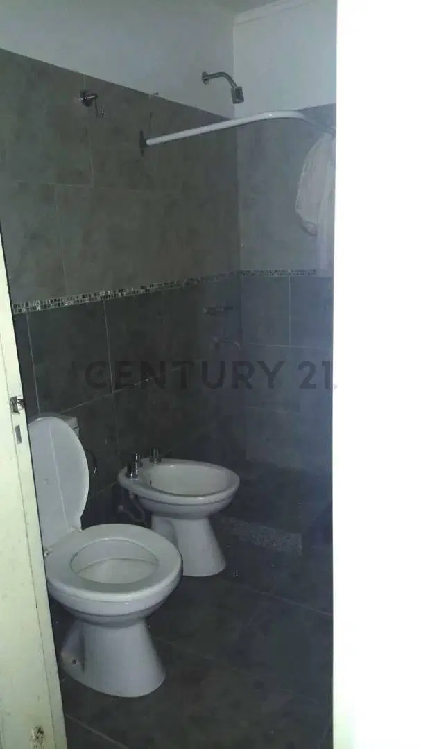 MONOAMBIENTE EN PLANTA BAJA -  EXCELENTE UBICACION - VENADO TUERTO 3
