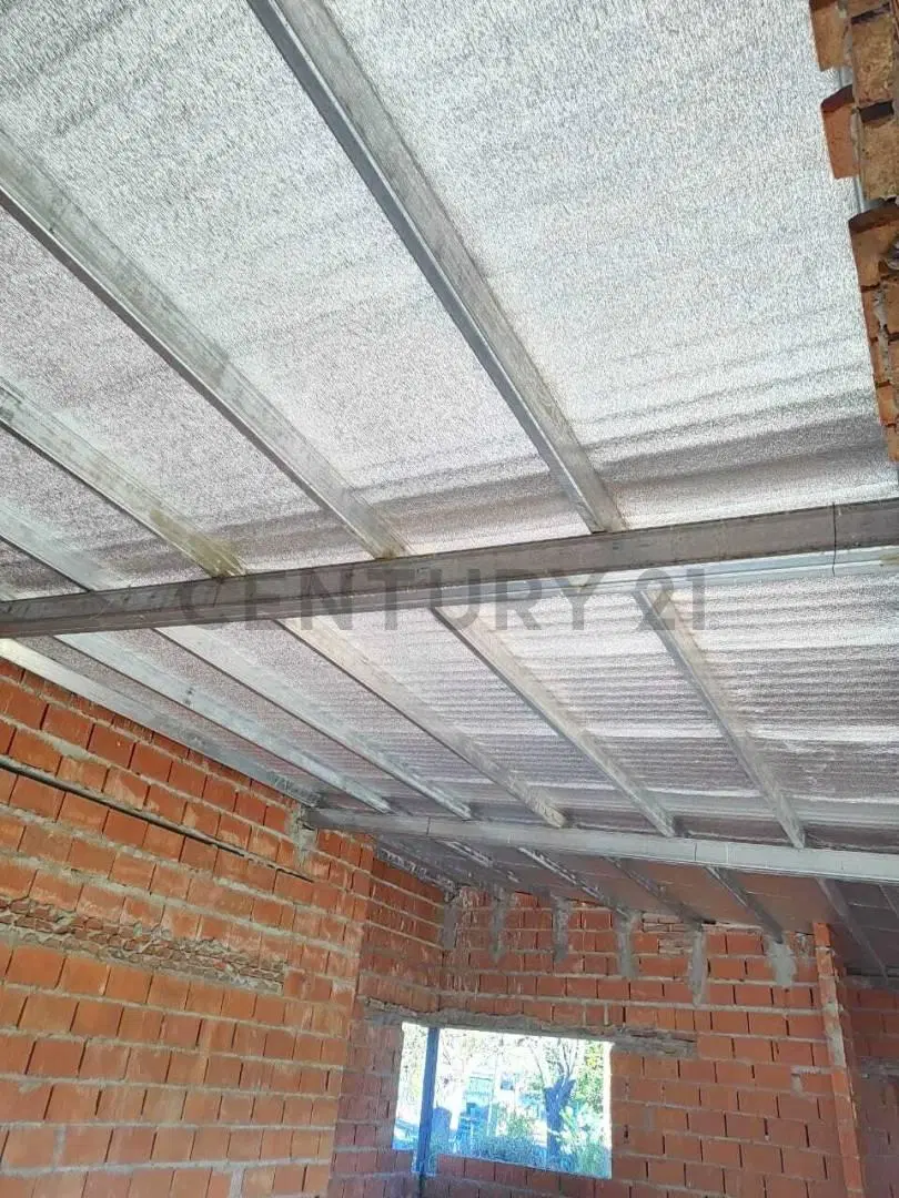 CASA EN CONSTRUCCION EN VENTA, CON AMPLIO TERRENO EN MAGGIOLO 2
