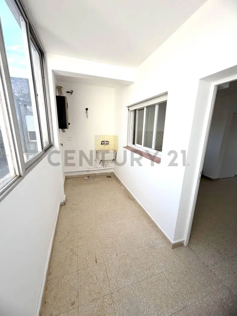 Departamento en Esquina Céntrica privilegiada 2