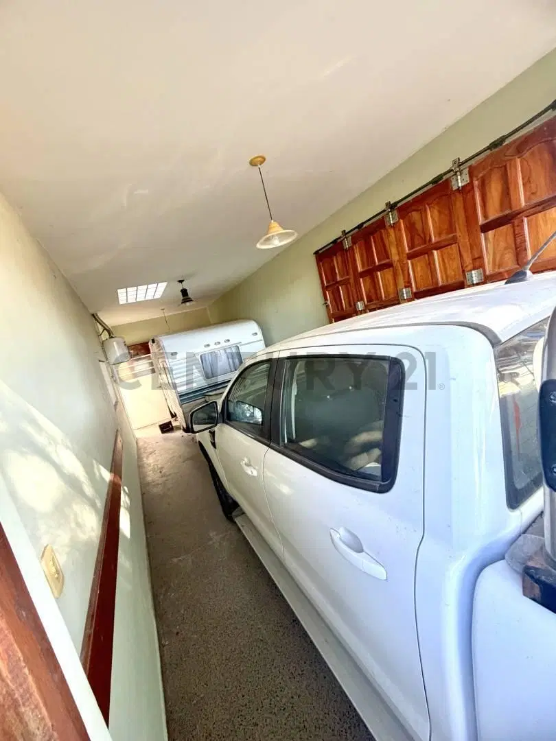 IMPECABLE CASA LISTA PARA MUDARSE | 2 dormitorios, amplio patio y doble cochera 8