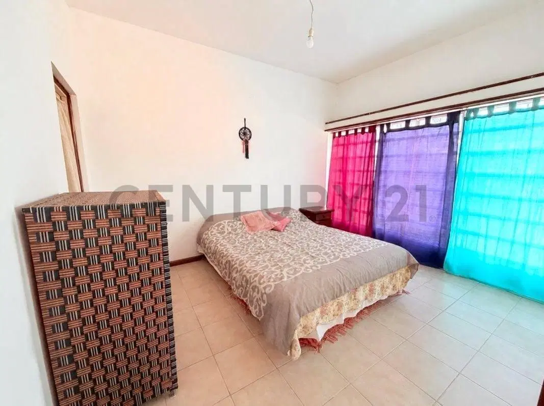 Casa en venta - Oportunidad sobre Avenida Chapuis 3