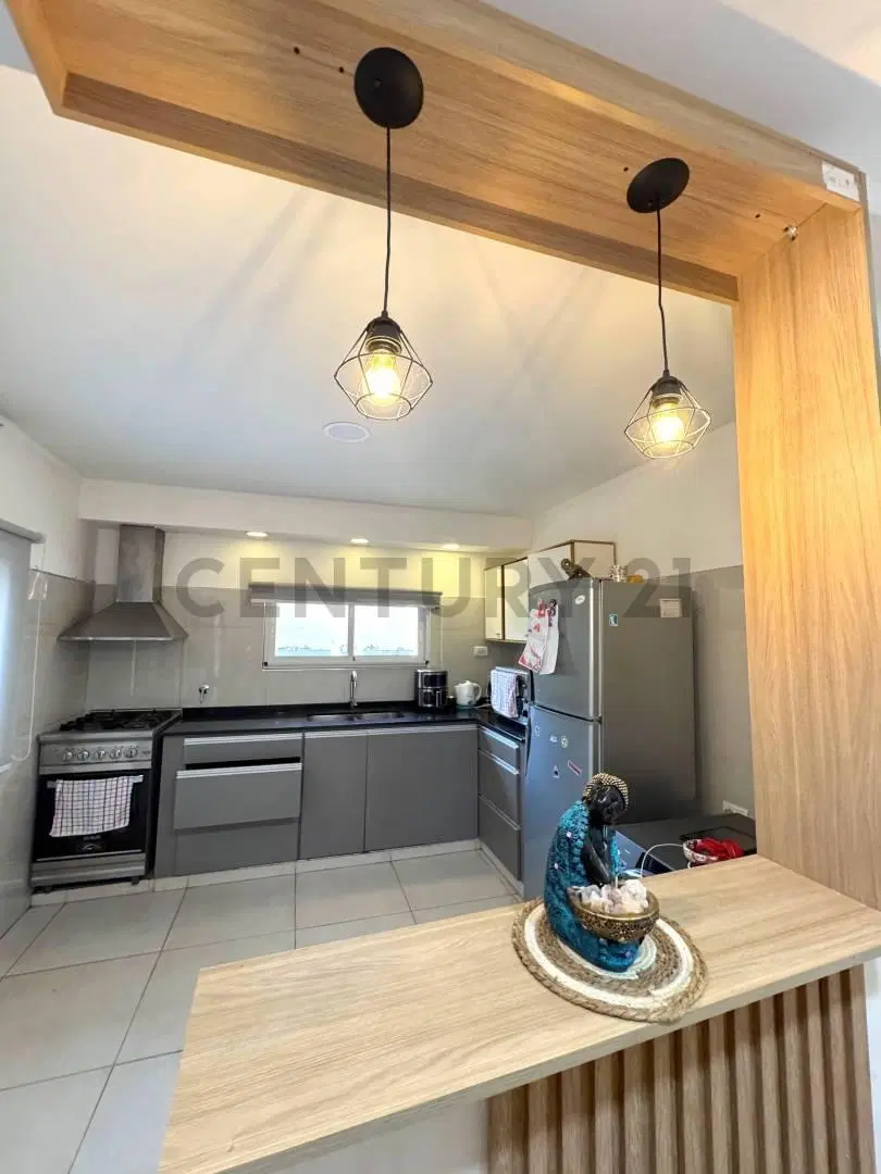 Casa moderna de 2 dormitorios con piscina y vestidor 5