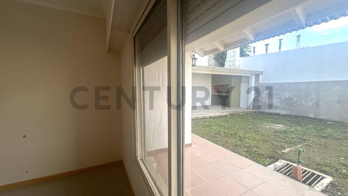 Foto de Casa de 3 Dormitorios a solo 4 cuadras del centro. VENADO TUERTO, imagen 3