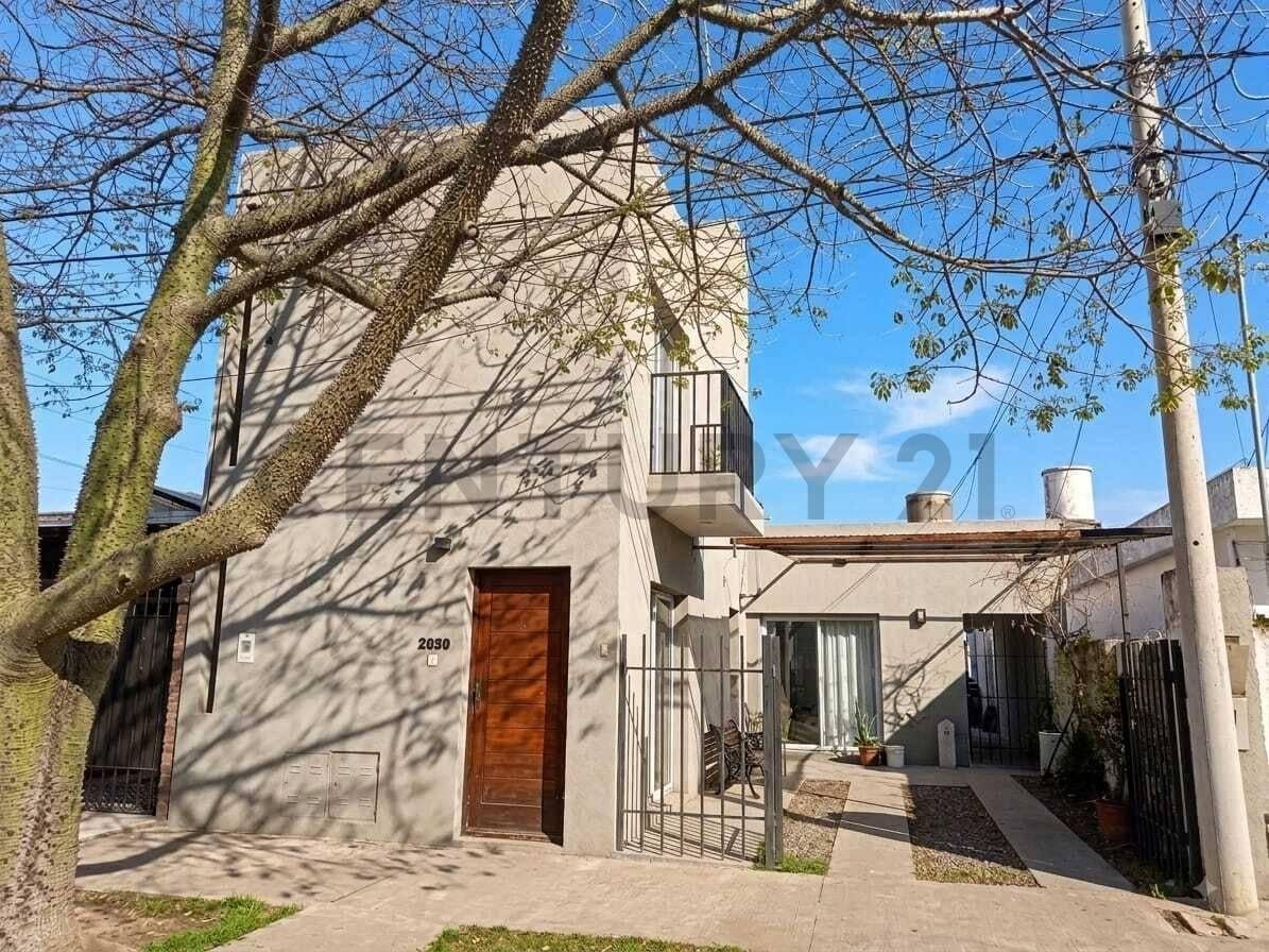 Foto de VENTA tres propiedades en un mismo terreno. VENADO TUERTO, imagen 1