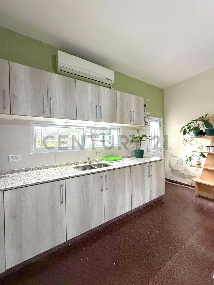 Foto de Casa céntrica de 2 dormitorios con patio y terraza. VENADO TUERTO, imagen 5