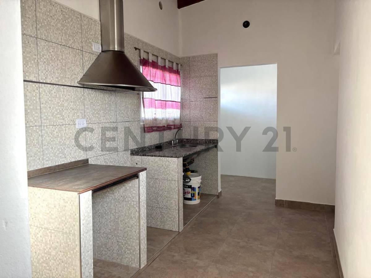 Foto de CASA CON PATIO EN MURPHY, imagen 2