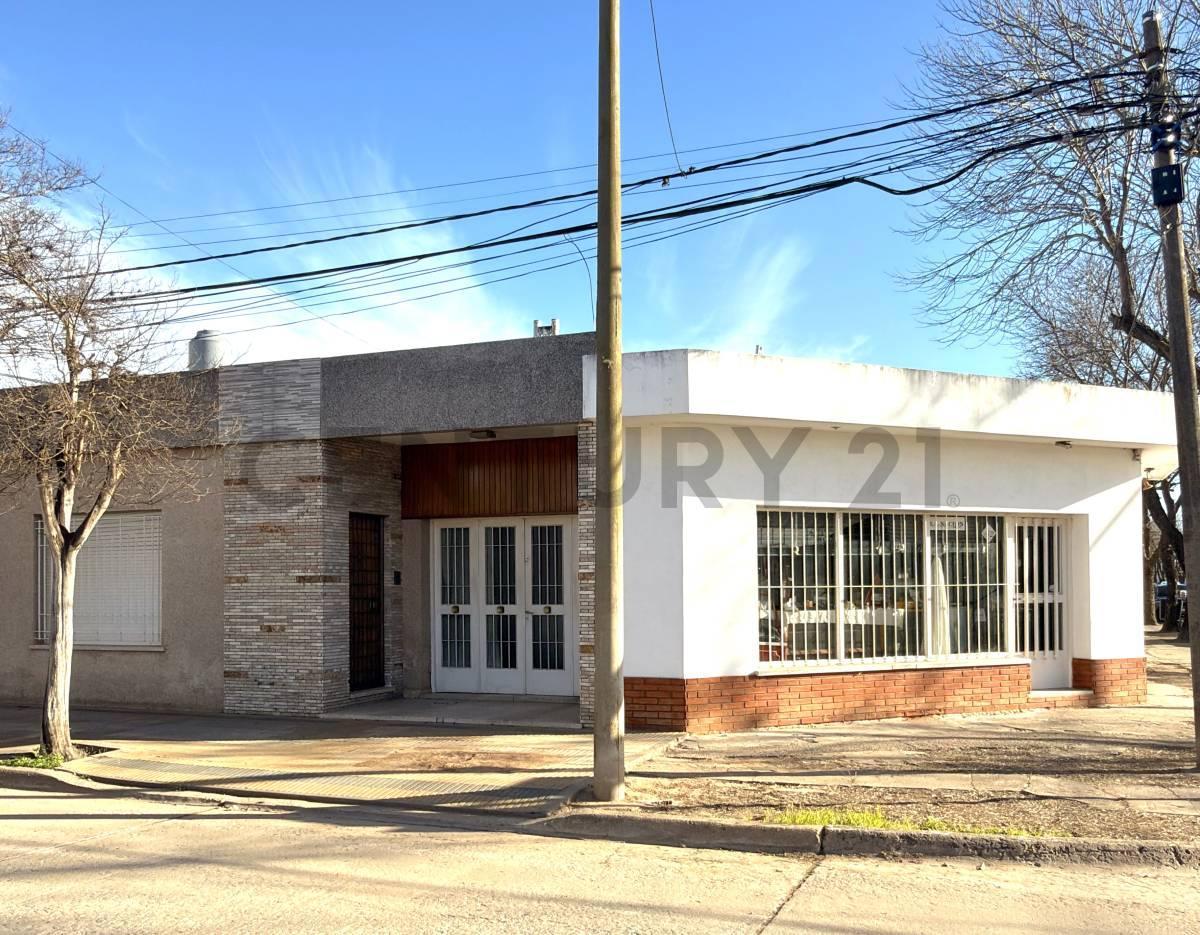 Foto de CASA + LOCAL EN ESQUINA | VENADO TUERTO, imagen 1