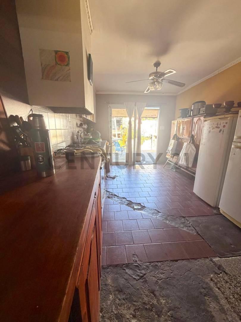 Foto de Casa con Departamentos - VENADO TUERTO, imagen 1