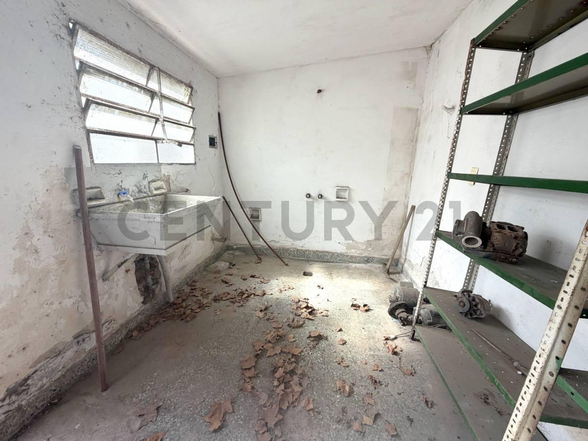 Foto de Propiedad con casa + Local + Proyecto planta alta a finalizar - VENADO, imagen 4