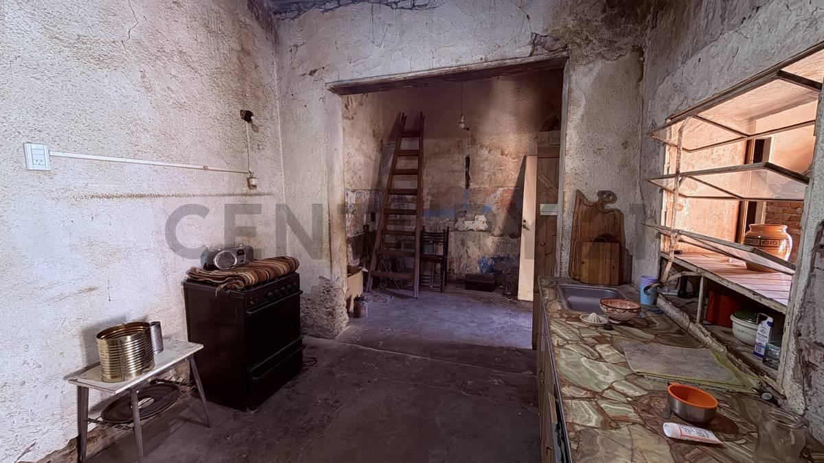 Foto de OPORTUNIDAD | CASA A RECICLAR CON GRAN POTENCIAL - VENADO TUERTO, imagen 5