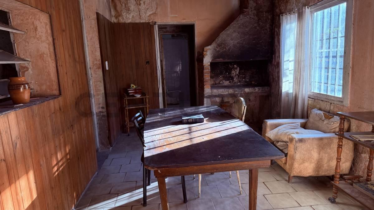 Foto de OPORTUNIDAD | CASA A RECICLAR CON GRAN POTENCIAL - VENADO TUERTO, imagen 3