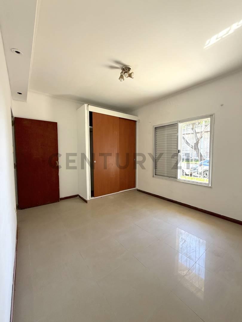 Foto de Departamento 2 ambientes con patio seco a metros de Club, imagen 1