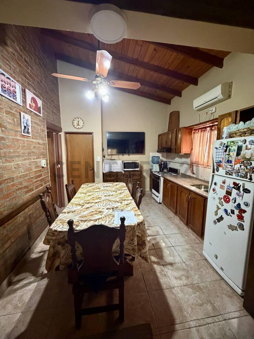 Foto de CASA DE 3 DORMITORIOS + DEPARTAMENTO INDEPENDIENTE.VENADO TUERTO, imagen 4