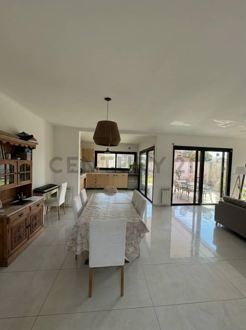 Foto de Casa moderna de excelente calidad en venta – VENADO TUERTO, imagen 1