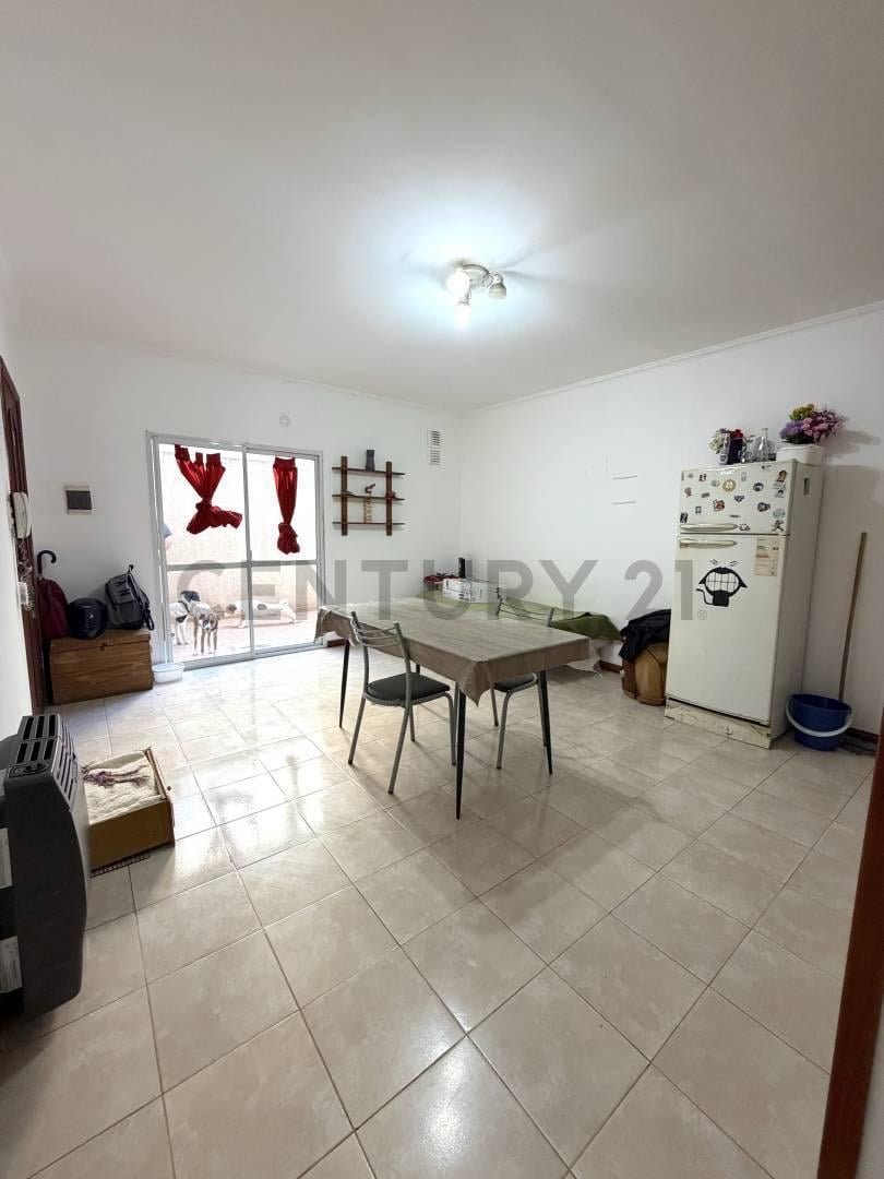Foto de Departamento 2 ambientes a metros de Club Centenario. VENADO TUERTO, imagen 1