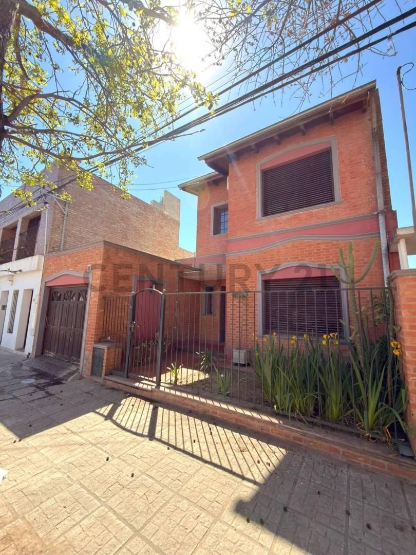 Foto de CASA DE DOS PLANTAS EN EXCELENTE UBICACIÓN - VENADO TUERTO, imagen 3