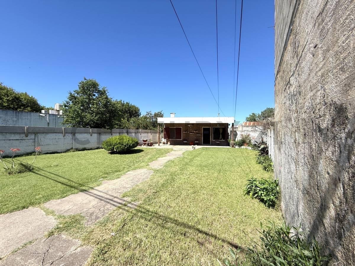Foto de Casa a refaccionar con gran terreno en barrio Bernardino Rivadavia., imagen 5