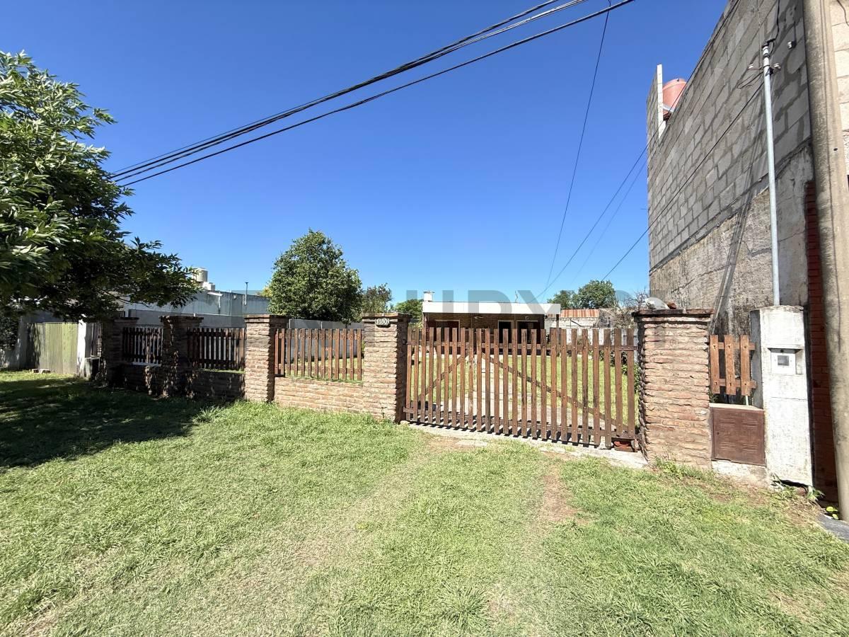 Foto de Casa a refaccionar con gran terreno en barrio Bernardino Rivadavia., imagen 4