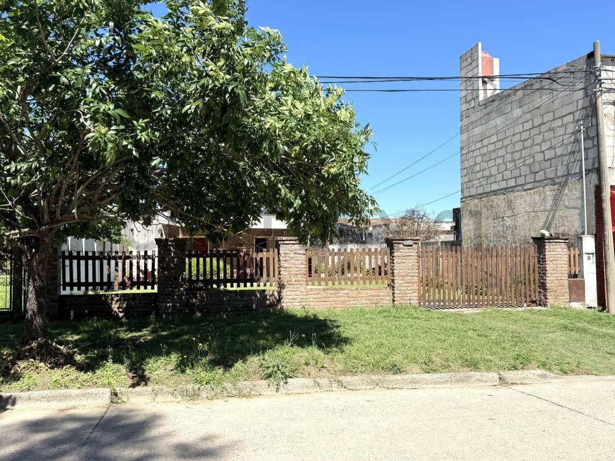 Foto de Casa a refaccionar con gran terreno en barrio Bernardino Rivadavia., imagen 3