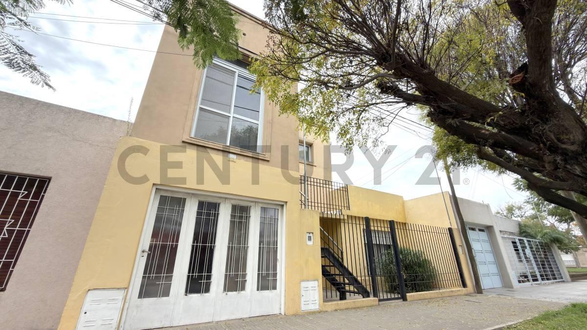 Foto de Casa de 3 dormitorios con Departamento a Terminar - Oportunidad de, imagen 1