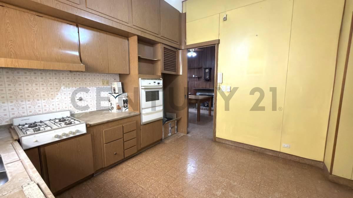 Foto de Casa 3 Dormitorios con Patio a Pasos de Calle Belgrano - VENADO TUERTO, imagen 3