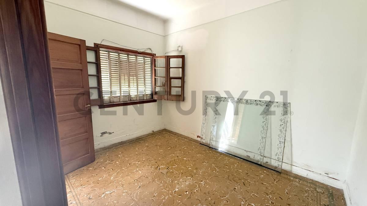 Foto de CASA EN VENTA. MICROCENTRO. ZONA DE BANCOS Y COMERCIOS. VENADO TUERTO., imagen 2