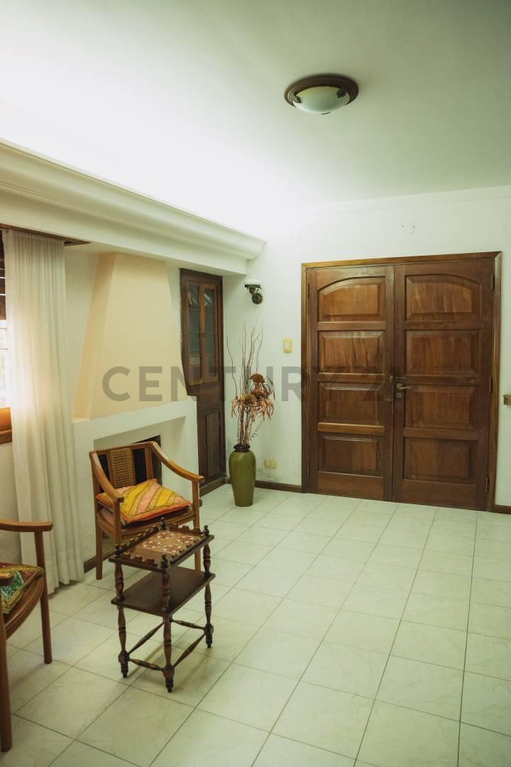 Foto de Casa 2 dormitorios con patio seco y cochera zona centro VENADO TUERTO, imagen 1