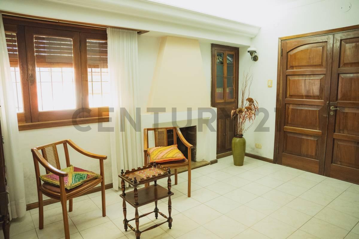 Foto de Casa 2 dormitorios con patio seco y cochera zona centro VENADO TUERTO, imagen 2