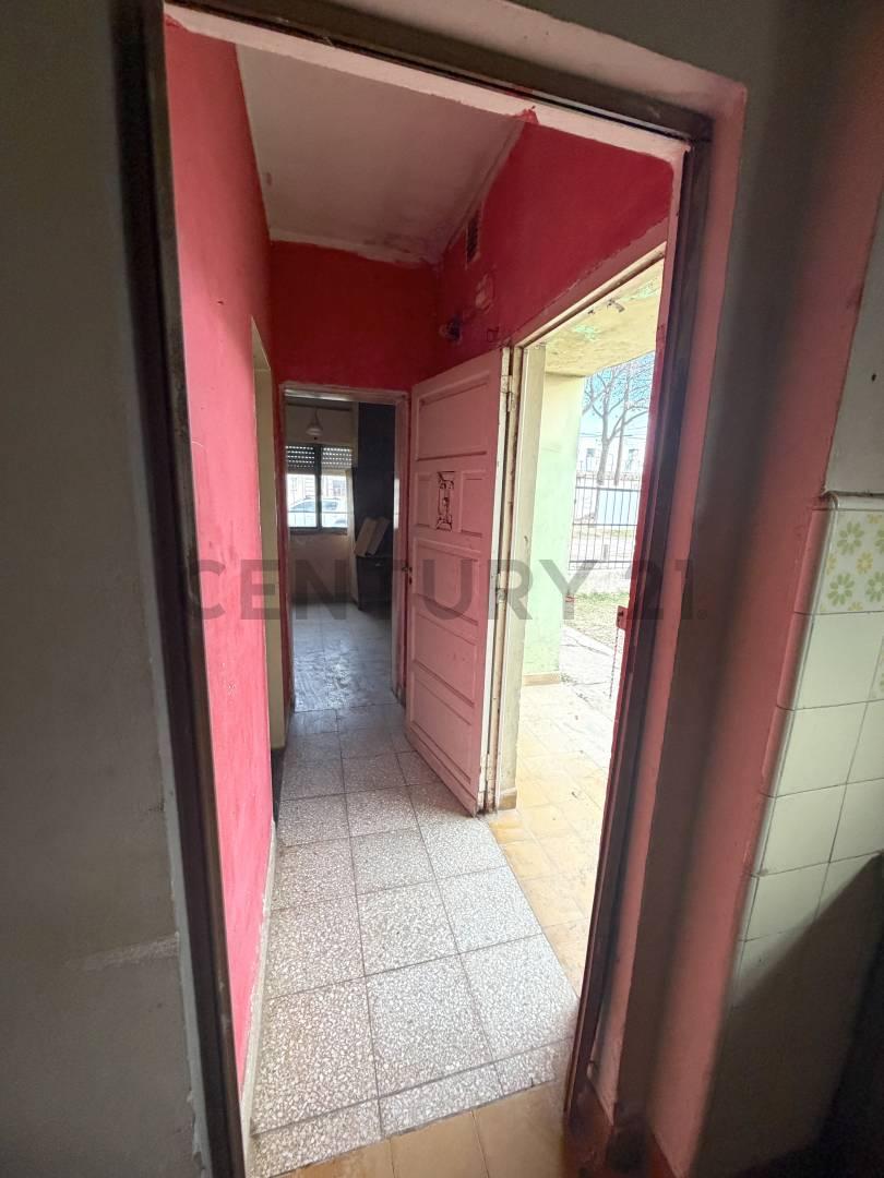 Foto de PROPIEDAD A RECICLAR EN LOTE DE 270 M2, A METROS DE AVENIDA EVA PERÓN, imagen 5