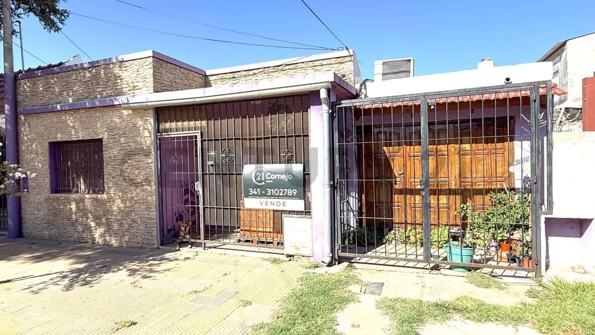 Foto de Casa céntrica. Dos dormitorios y cochera, imagen 1