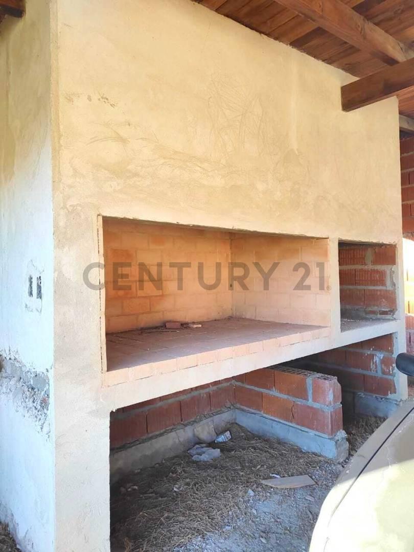 Foto de CASA EN CONSTRUCCION EN VENTA, CON AMPLIO TERRENO EN MAGGIOLO, imagen 3