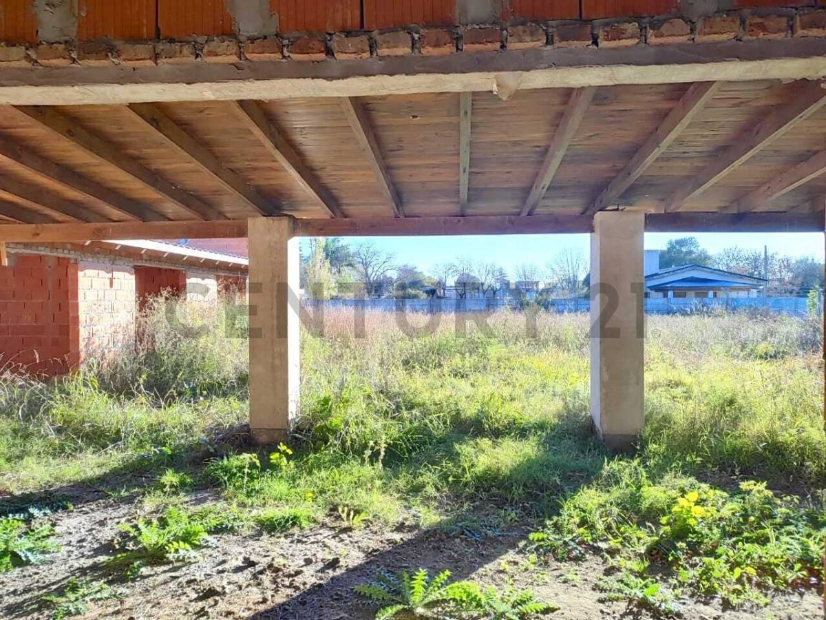 Foto de CASA EN CONSTRUCCION EN VENTA, CON AMPLIO TERRENO EN MAGGIOLO, imagen 2