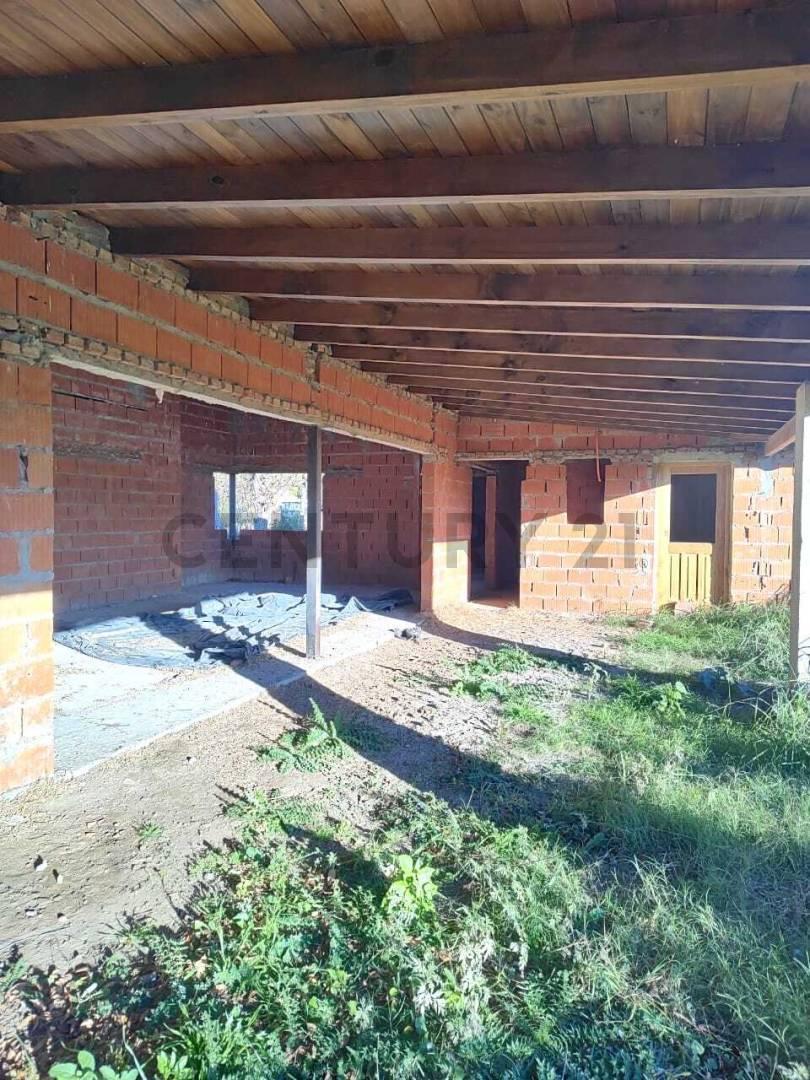 Foto de CASA EN CONSTRUCCION EN VENTA, CON AMPLIO TERRENO EN MAGGIOLO, imagen 5