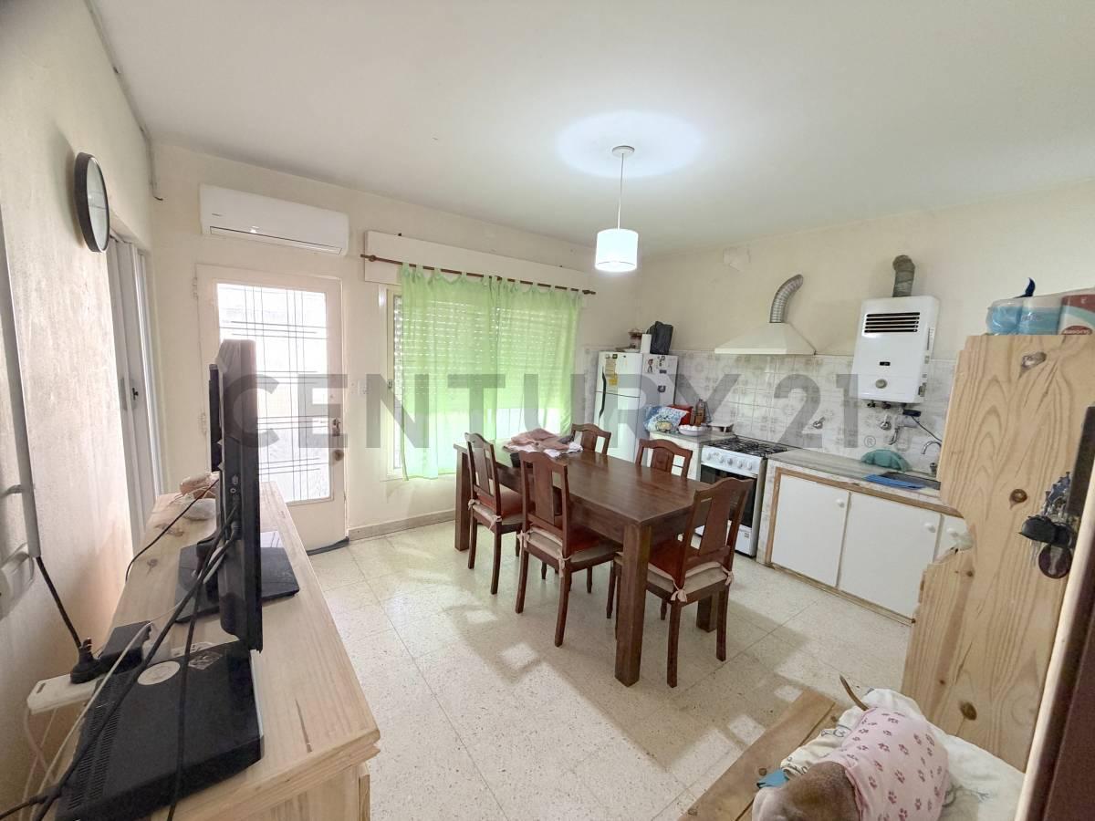 Foto de ⏳ Oportunidad en zona céntrica de Venado Tuerto - Casa, imagen 2