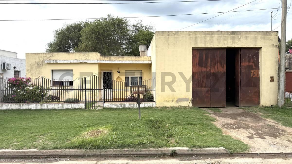 Foto de Casa con 3 dormitorios y galpón independiente. Venado Tuerto., imagen 4