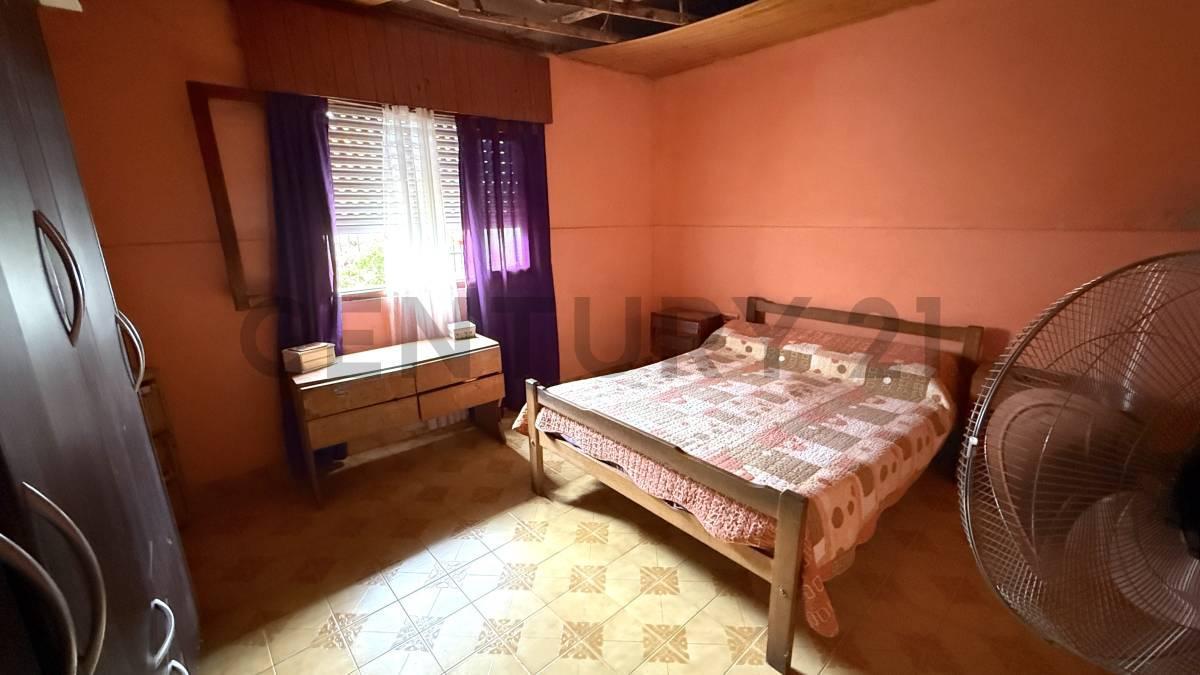 Foto de Casa con 3 dormitorios y galpón independiente. Venado Tuerto., imagen 5