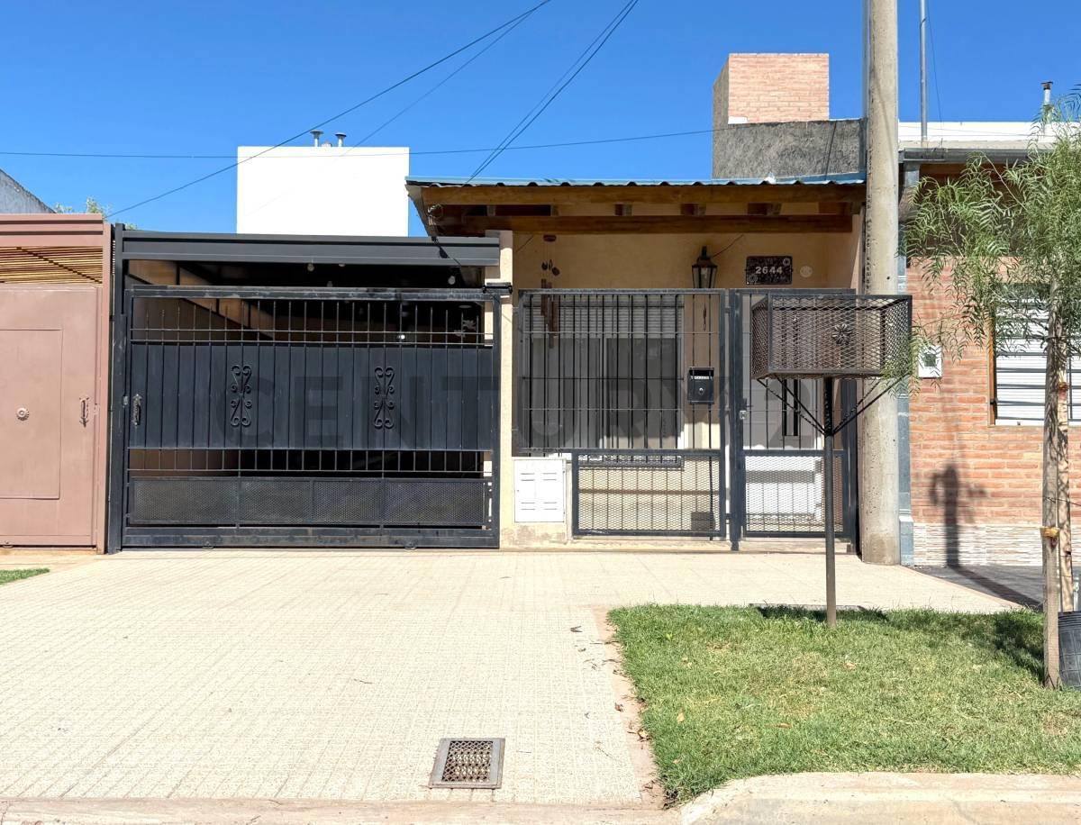 Foto de Casa 2 dormitorios, cochera y patio pequeño con asador. MB zona VENADO, imagen 4