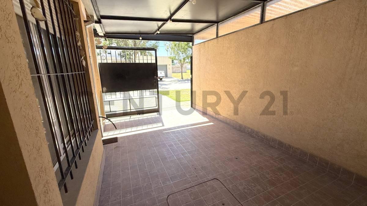 Foto de Casa 2 dormitorios, cochera y patio pequeño con asador. MB zona VENADO, imagen 2