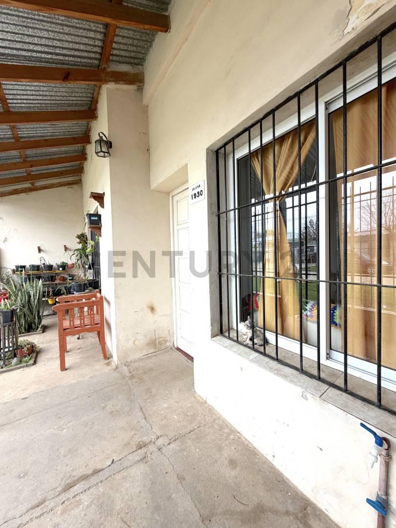Foto de Casa de 2 dormitorios con patio, quincho y garage. VENADO TUERTO, imagen 3