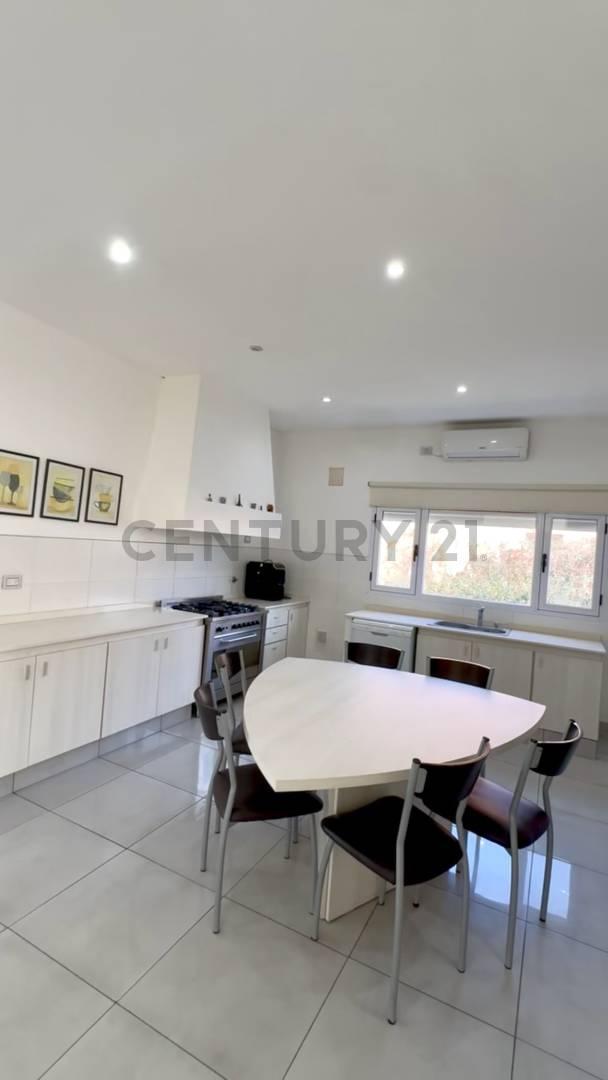 Foto de Casa de categoría en La Cheltonia – VENADO TUERTO, imagen 5