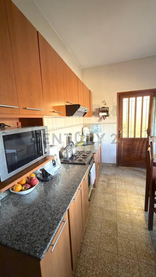 Foto de Hotel en venta. Ruta 8 en esquina estratégica + vivienda y potencial de, imagen 4