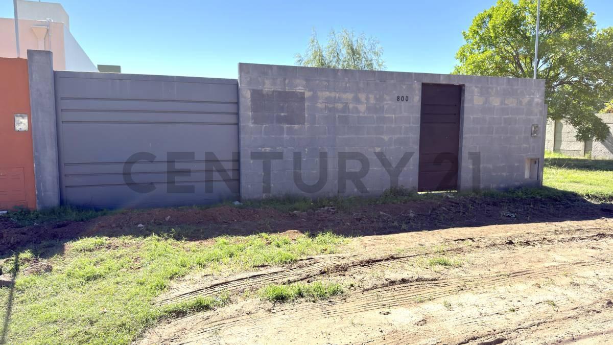 Foto de Terreno en venta. Muy buena zona. Cerrado con conexiones listas. VENADO, imagen 3