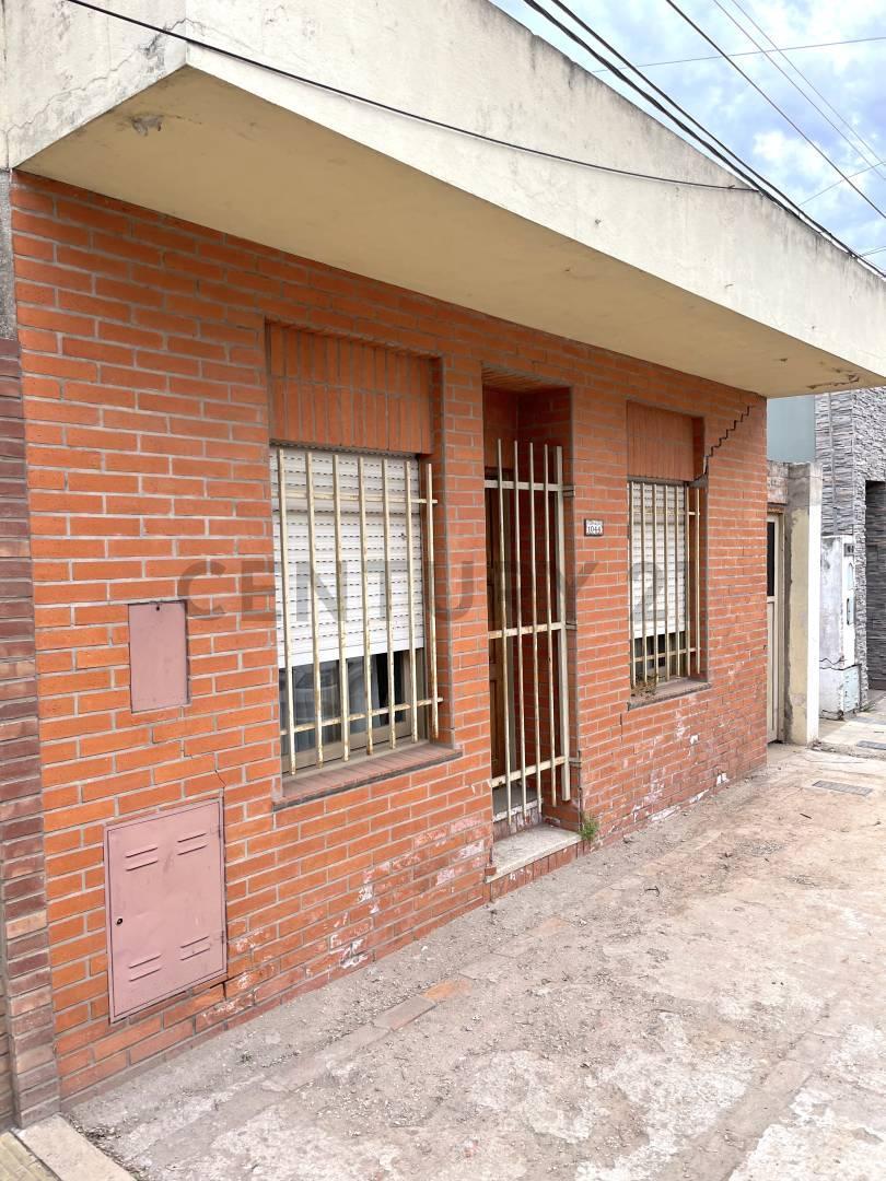Foto de Casa a reciclar en zona céntrica - VENADO TUERTO, imagen 4