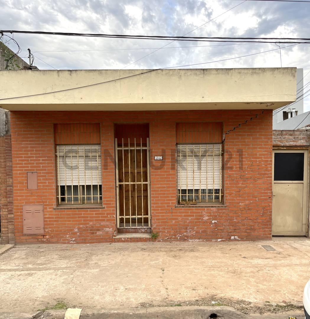 Foto de Casa a reciclar en zona céntrica - VENADO TUERTO, imagen 1