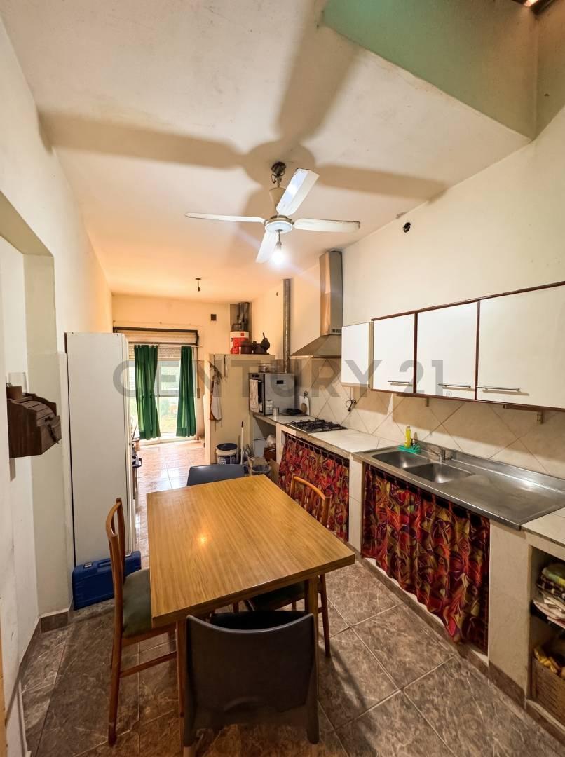 Foto de CASA 2 DORMITORIOS APTA CREDITO EN PLENO CENTRO - VENADO TUERTO, imagen 4