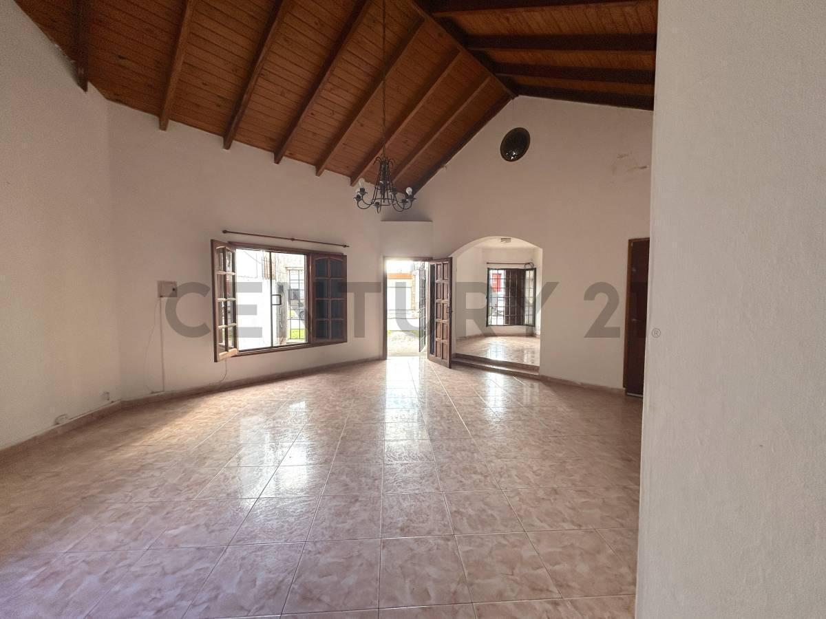 Foto de Casa de dos dormitorios, excelente ubicación. VENADO TUERTO, imagen 4