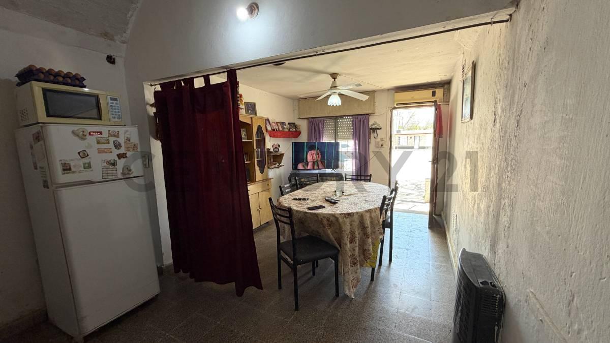 Foto de CASA DE 3 DORMITORIOS - VENADO TUERTO, imagen 2