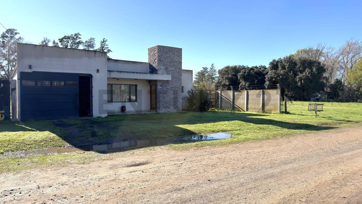 Foto de Casa quinta en Barrio Los Pinos - VENADO TUERTO, imagen 3