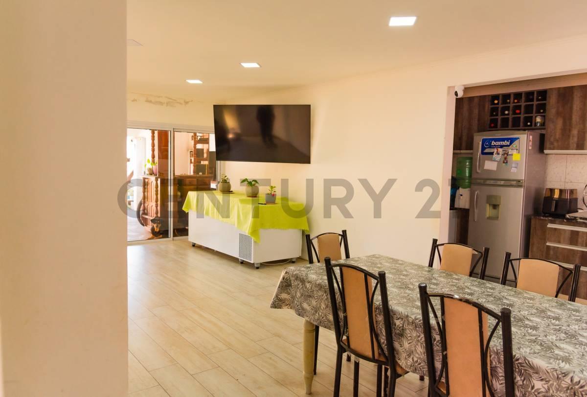 Foto de Casa moderna de 3 habitaciones con pileta. VENADO TUERTO, imagen 4