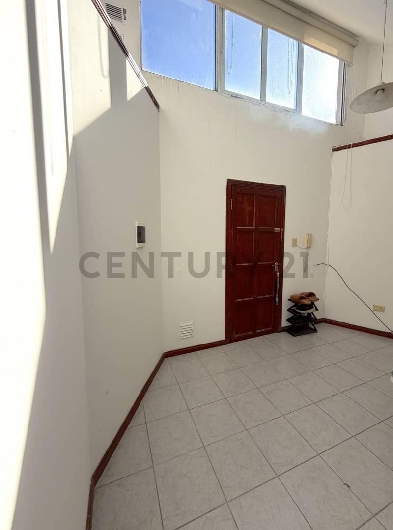 Foto de Departamento 2 ambientes con renta activa muy luminoso-VENADO TUERTO, imagen 1